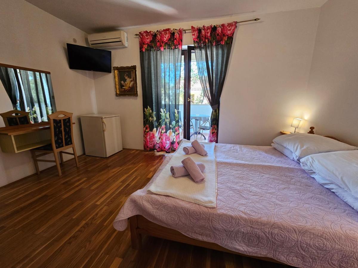 Apartments & Rooms Gaspar Rovinj Bagian luar foto
