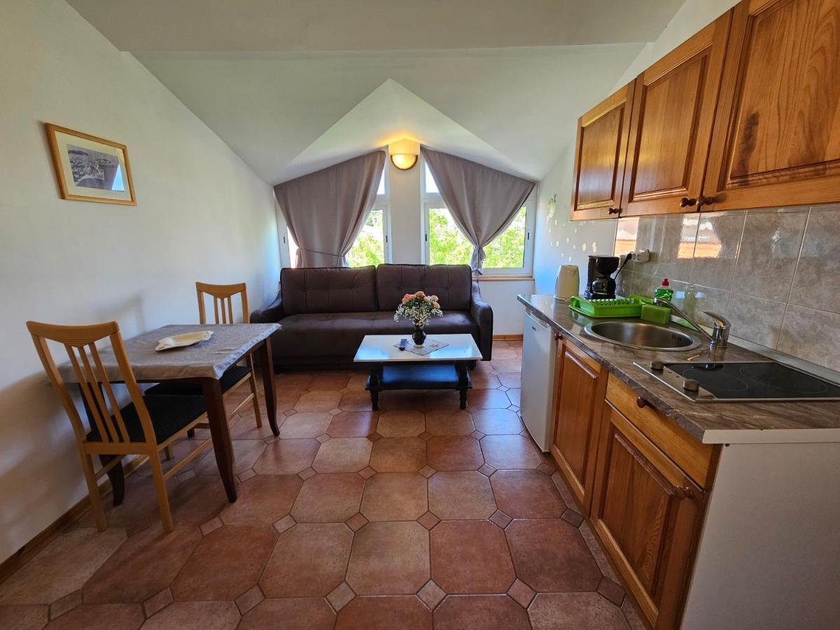Apartments & Rooms Gaspar Rovinj Bagian luar foto
